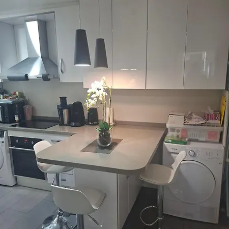 A Beautiful Beachfront Flat For 4 People With A Lovely Terrace Overlooking Sea 公寓